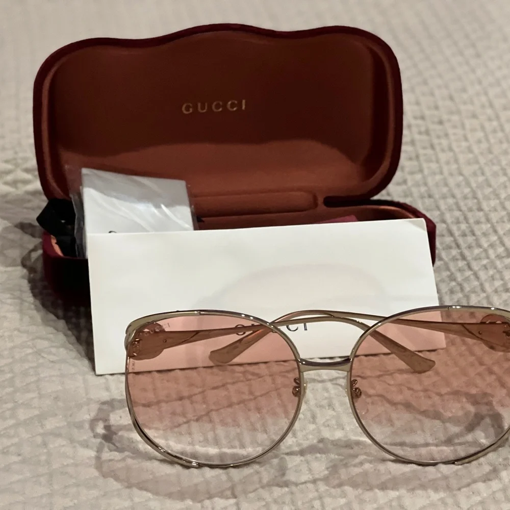 Gucci Gradient Oversize Open Temple Round Sunglasses - Picture 3 of 4